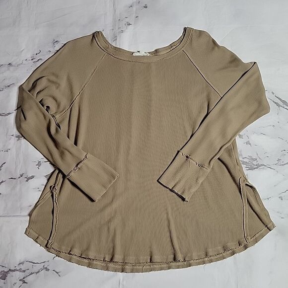 Easel Tan Ribbed Long Sleeve top - Picture 1 of 5